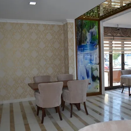Channel Karaburun Hotel *